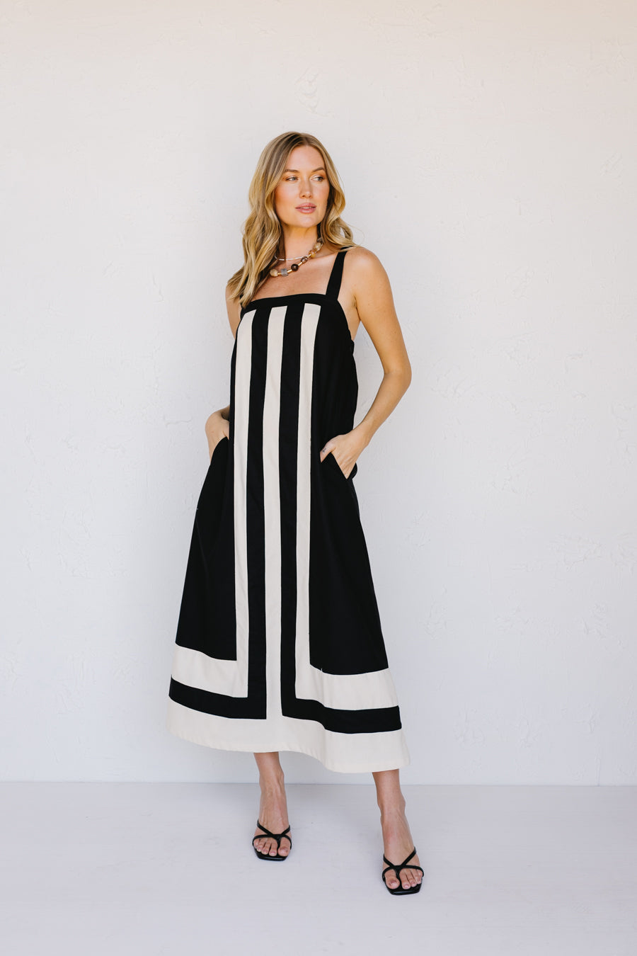black-linen-maxi-dress-1.jpg