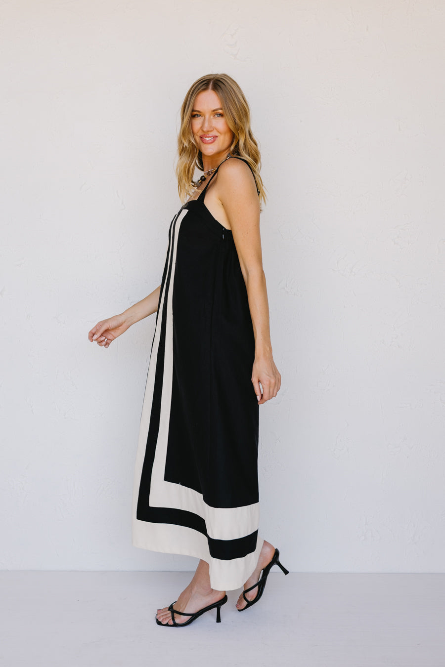 black-linen-maxi-dress-6.jpg