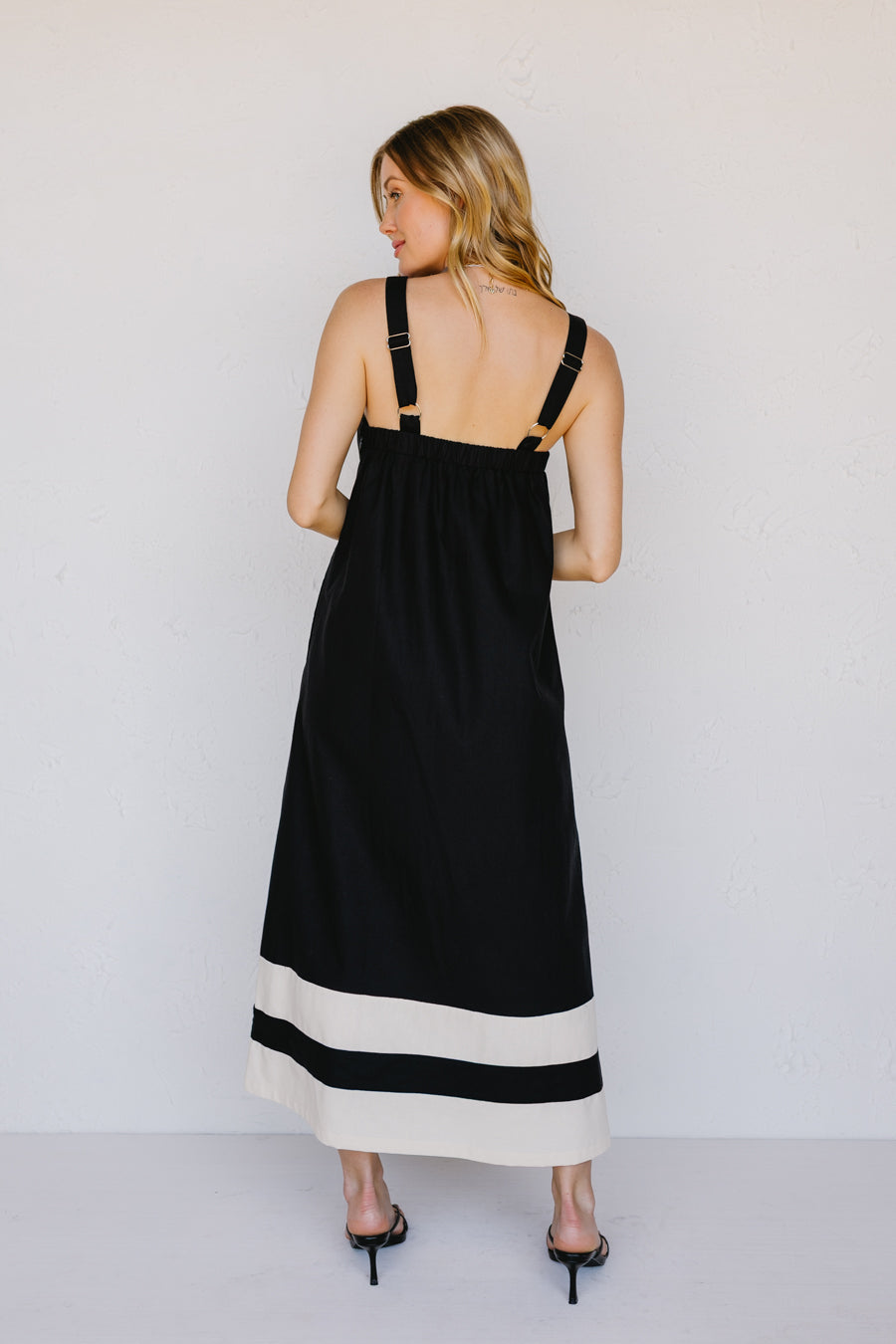 black-linen-maxi-dress-7.jpg